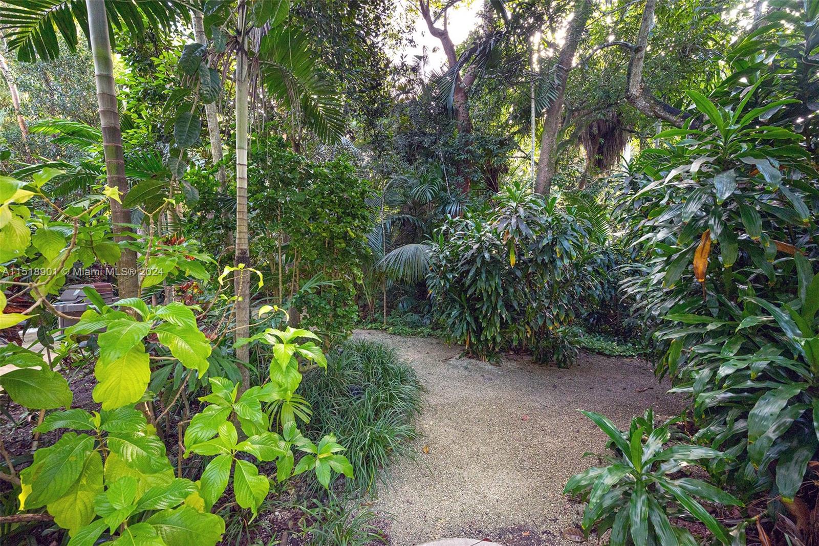 4994 Hammock Lake Dr, Coral Gables, FL, 33156 United States, 5 Bedrooms Bedrooms, ,5 BathroomsBathrooms,Residential,For Sale,Hammock Lake Dr,A11518901