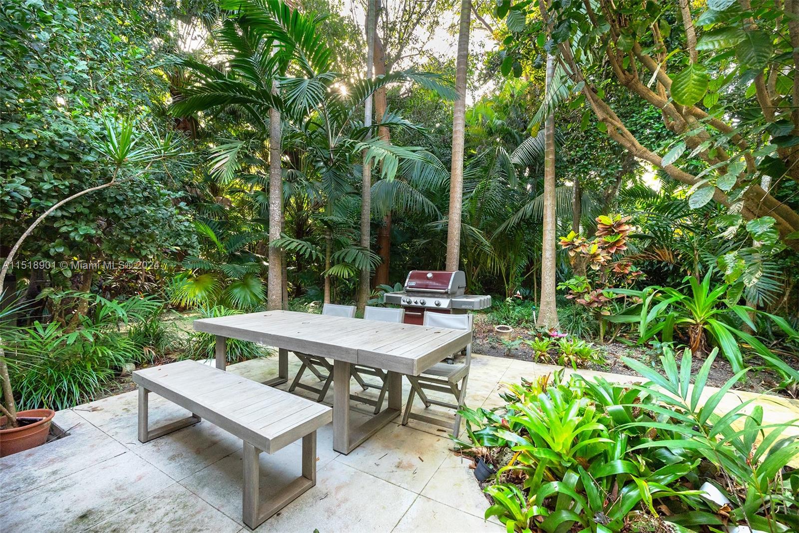 4994 Hammock Lake Dr, Coral Gables, FL, 33156 United States, 5 Bedrooms Bedrooms, ,5 BathroomsBathrooms,Residential,For Sale,Hammock Lake Dr,A11518901