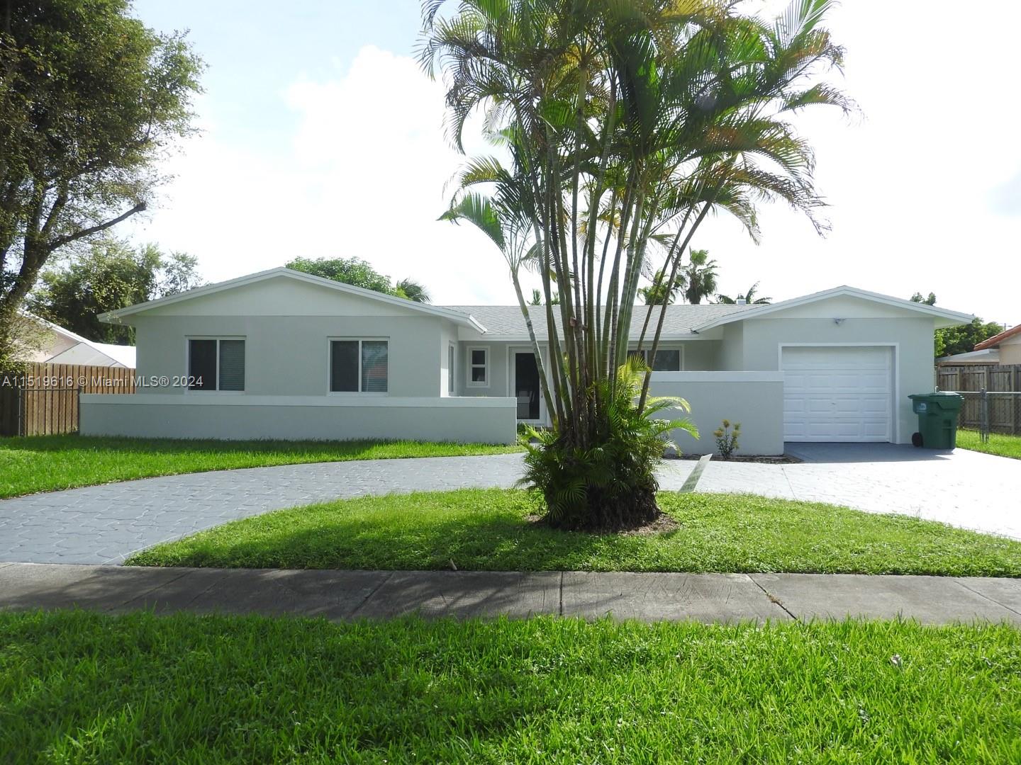 12470 SW 106th St, Miami, Florida 33186, 4 Bedrooms Bedrooms, ,2 BathroomsBathrooms,Residentiallease,For Rent,12470 SW 106th St,A11519616