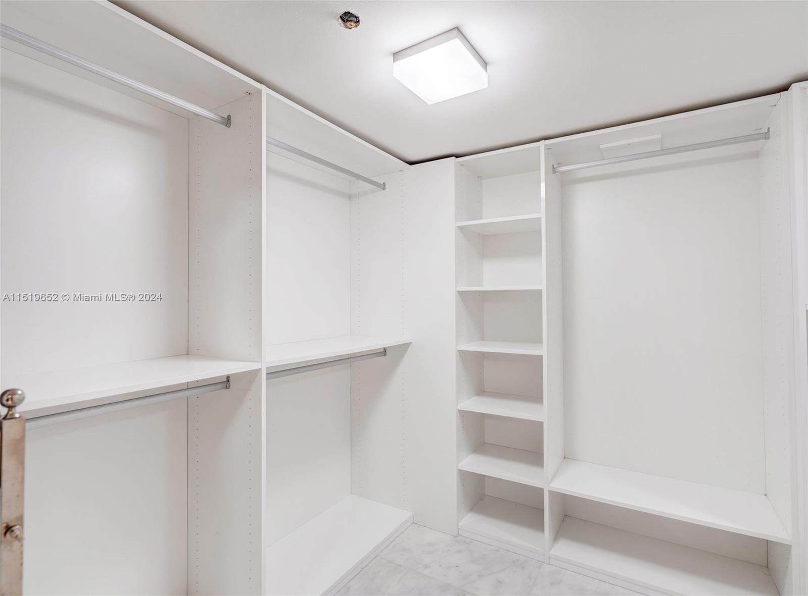 2625 Collins Ave 1106, Miami Beach, Florida 33140, 3 Bedrooms Bedrooms, ,4 BathroomsBathrooms,Residential,For Sale,2625 Collins Ave 1106,A11519652