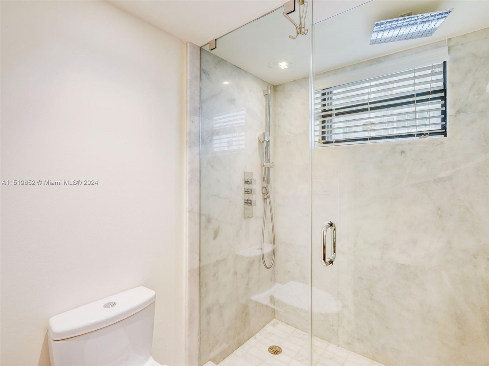 2625 Collins Ave 1106, Miami Beach, Florida 33140, 3 Bedrooms Bedrooms, ,4 BathroomsBathrooms,Residential,For Sale,2625 Collins Ave 1106,A11519652