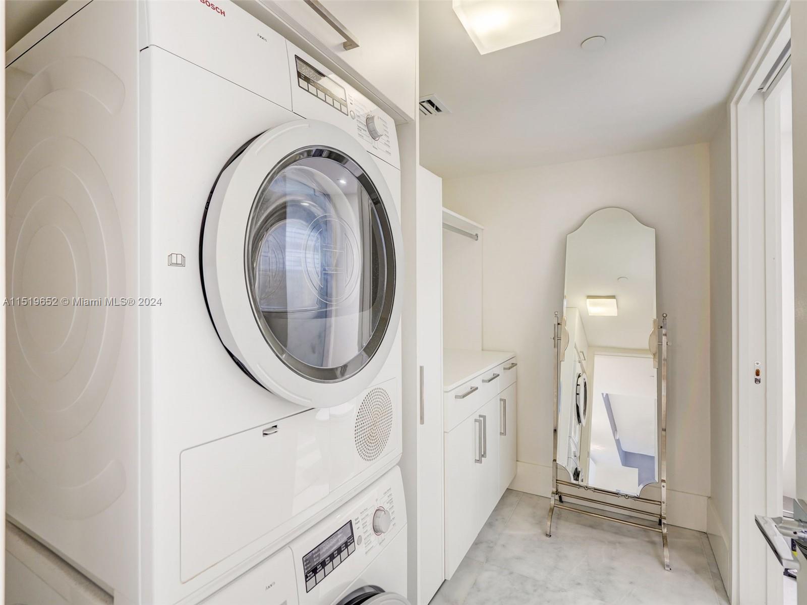 2625 Collins Ave 1106, Miami Beach, Florida 33140, 3 Bedrooms Bedrooms, ,4 BathroomsBathrooms,Residential,For Sale,2625 Collins Ave 1106,A11519652