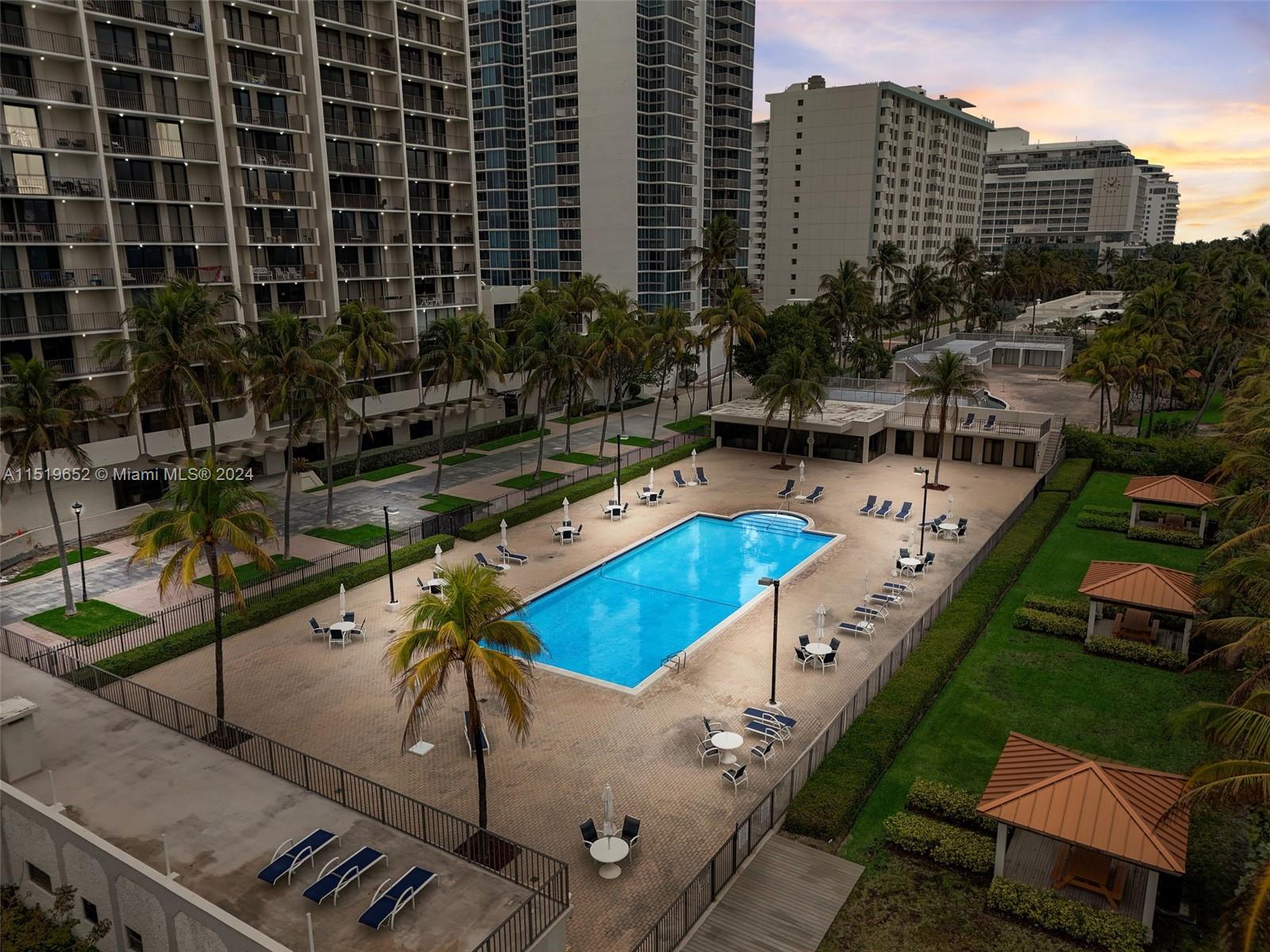 2625 Collins Ave 1106, Miami Beach, Florida 33140, 3 Bedrooms Bedrooms, ,4 BathroomsBathrooms,Residential,For Sale,2625 Collins Ave 1106,A11519652