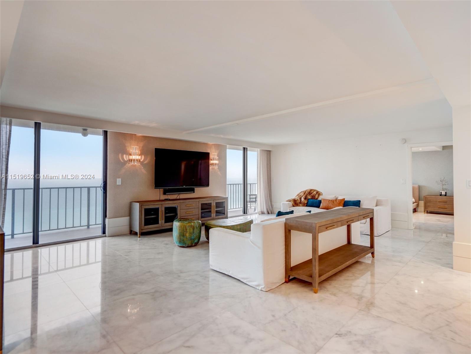 2625 Collins Ave 1106, Miami Beach, Florida 33140, 3 Bedrooms Bedrooms, ,4 BathroomsBathrooms,Residential,For Sale,2625 Collins Ave 1106,A11519652