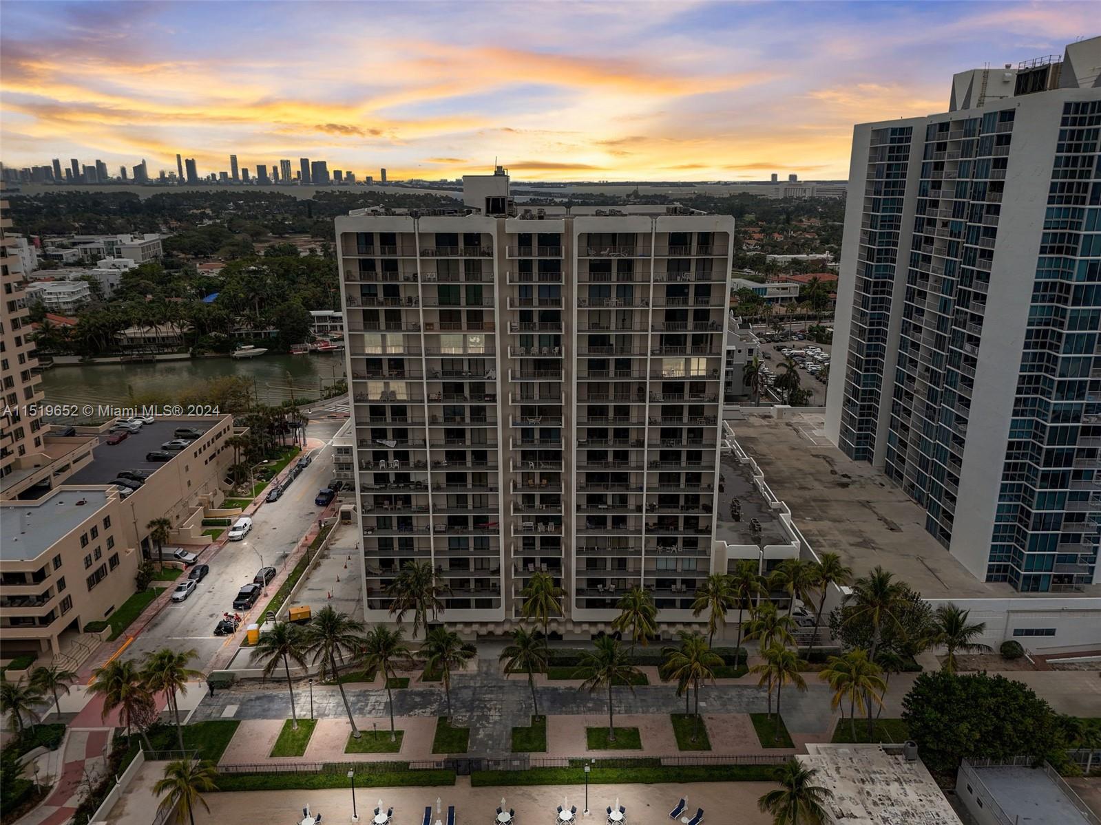 2625 Collins Ave 1106, Miami Beach, Florida 33140, 3 Bedrooms Bedrooms, ,4 BathroomsBathrooms,Residential,For Sale,2625 Collins Ave 1106,A11519652