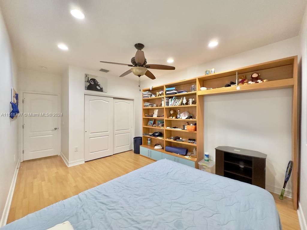 21236 NE 32nd Pl, Aventura, Florida 33180, 5 Bedrooms Bedrooms, ,4 BathroomsBathrooms,Residentiallease,For Rent,21236 NE 32nd Pl,A11518797