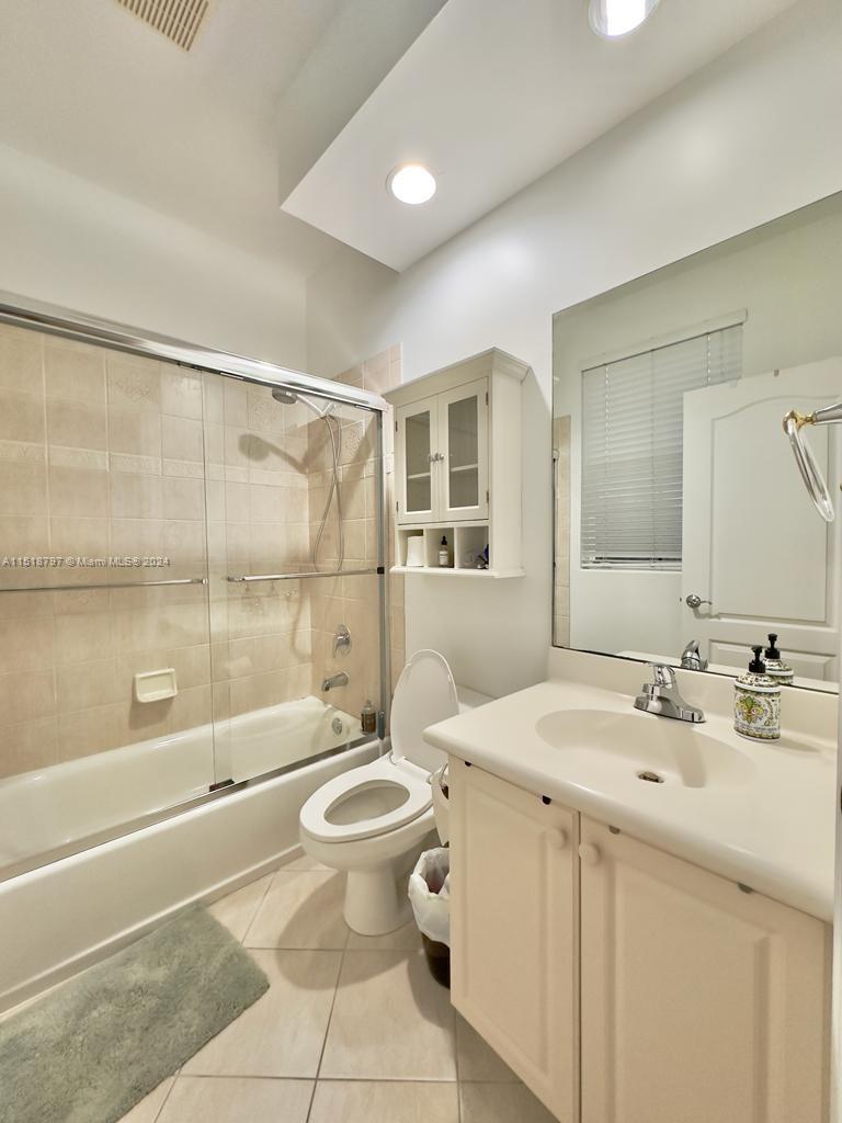 21236 NE 32nd Pl, Aventura, Florida 33180, 5 Bedrooms Bedrooms, ,4 BathroomsBathrooms,Residentiallease,For Rent,21236 NE 32nd Pl,A11518797