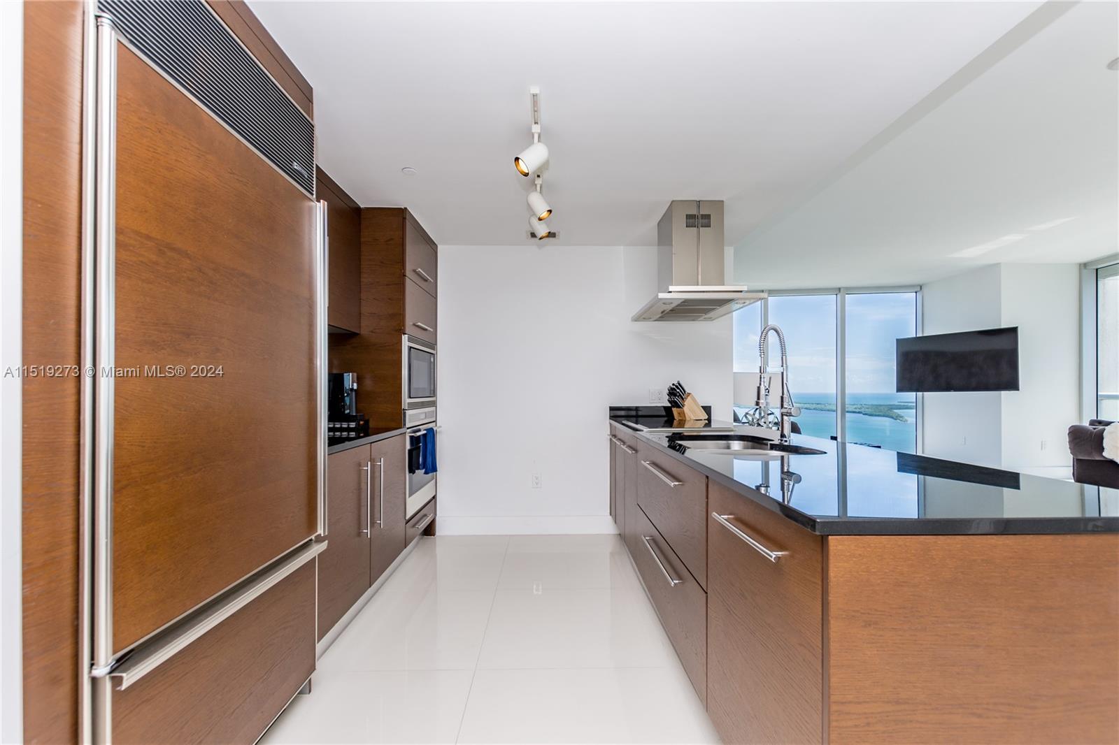495 Brickell Ave 4901, Miami, Florida 33131, 3 Bedrooms Bedrooms, ,2 BathroomsBathrooms,Residentiallease,For Rent,495 Brickell Ave 4901,A11519273