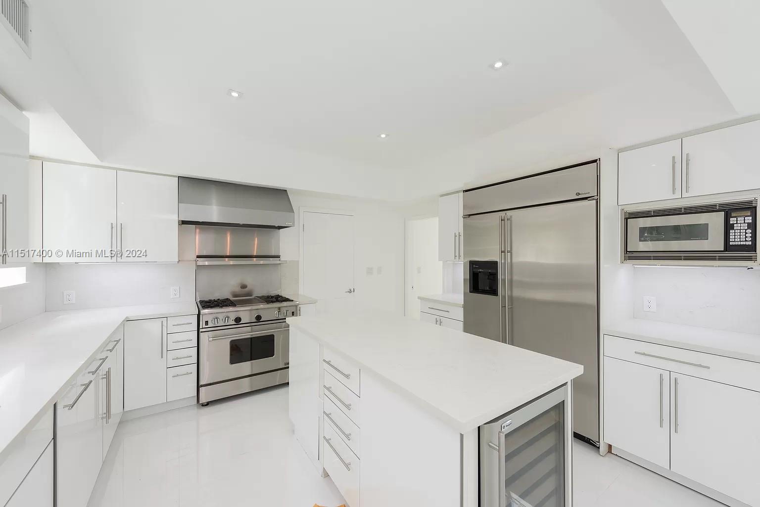 1431 22 ST, Miami Beach, FL, 33140 United States, 5 Bedrooms Bedrooms, ,4 BathroomsBathrooms,Residential,For Sale,22 ST,A11517400