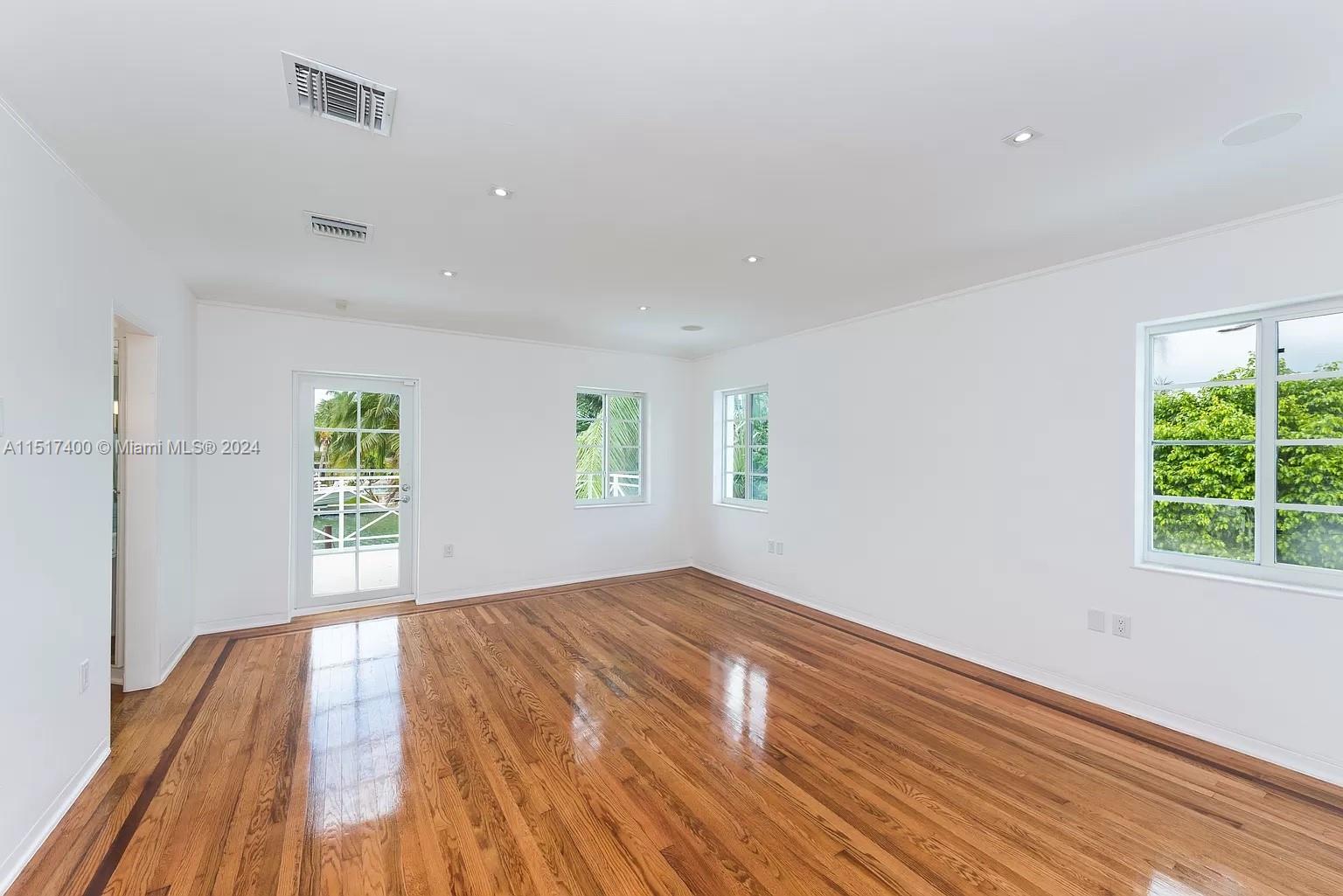 1431 22 ST, Miami Beach, FL, 33140 United States, 5 Bedrooms Bedrooms, ,4 BathroomsBathrooms,Residential,For Sale,22 ST,A11517400