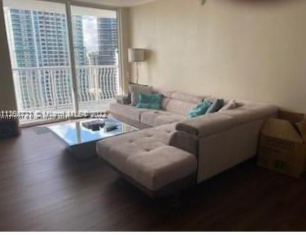 1200 Brickell Bay Dr, Miami, FL, 33131 United States, 3 Bedrooms Bedrooms, ,2 BathroomsBathrooms,Residential,For Sale,Brickell Bay Dr,A11519667