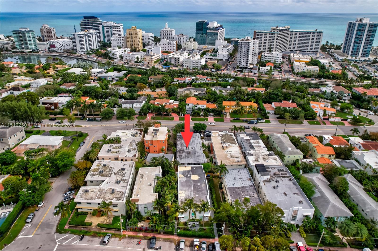 2858 Pine Tree Dr 7, Miami Beach, Florida 33140, 1 Bedroom Bedrooms, ,1 BathroomBathrooms,Residential,For Sale,2858 Pine Tree Dr 7,A11519250