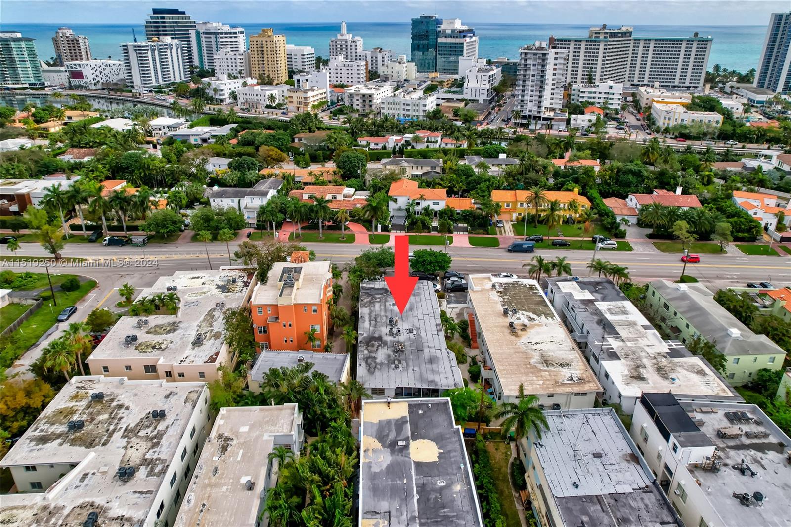 2858 Pine Tree Dr 7, Miami Beach, Florida 33140, 1 Bedroom Bedrooms, ,1 BathroomBathrooms,Residential,For Sale,2858 Pine Tree Dr 7,A11519250