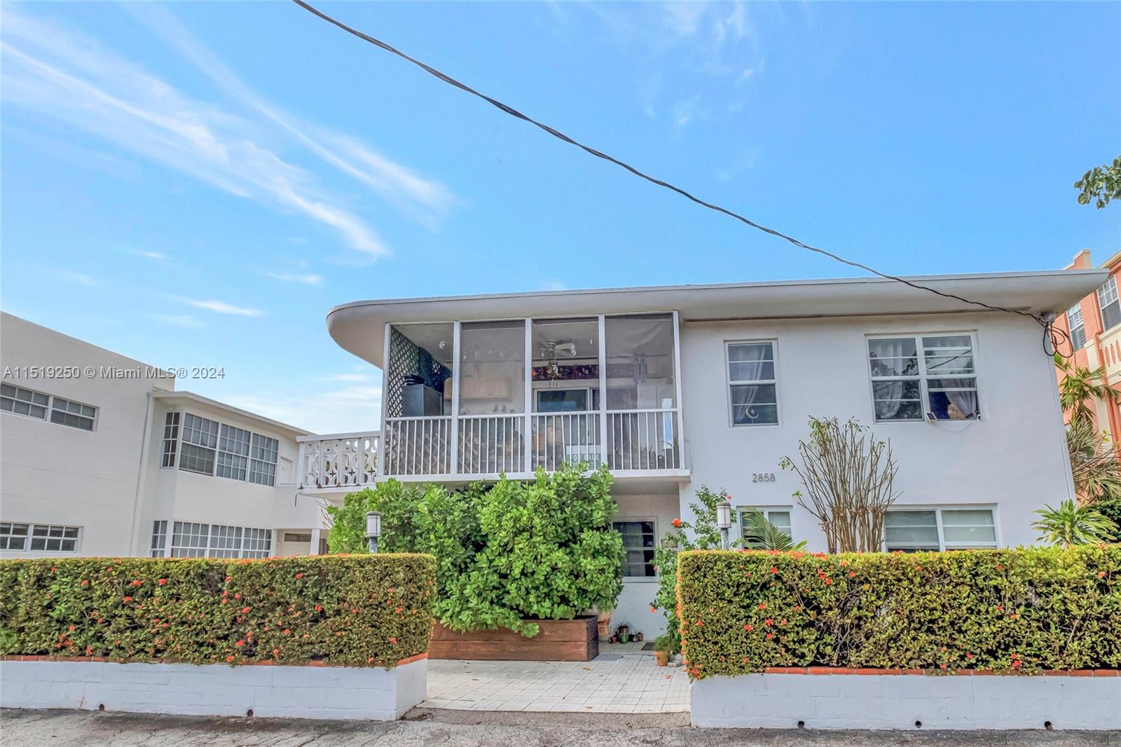 2858 Pine Tree Dr, Miami Beach, FL, 33140 United States, 1 Bedroom Bedrooms, ,1 BathroomBathrooms,Residential,For Sale,Pine Tree Dr,A11519250