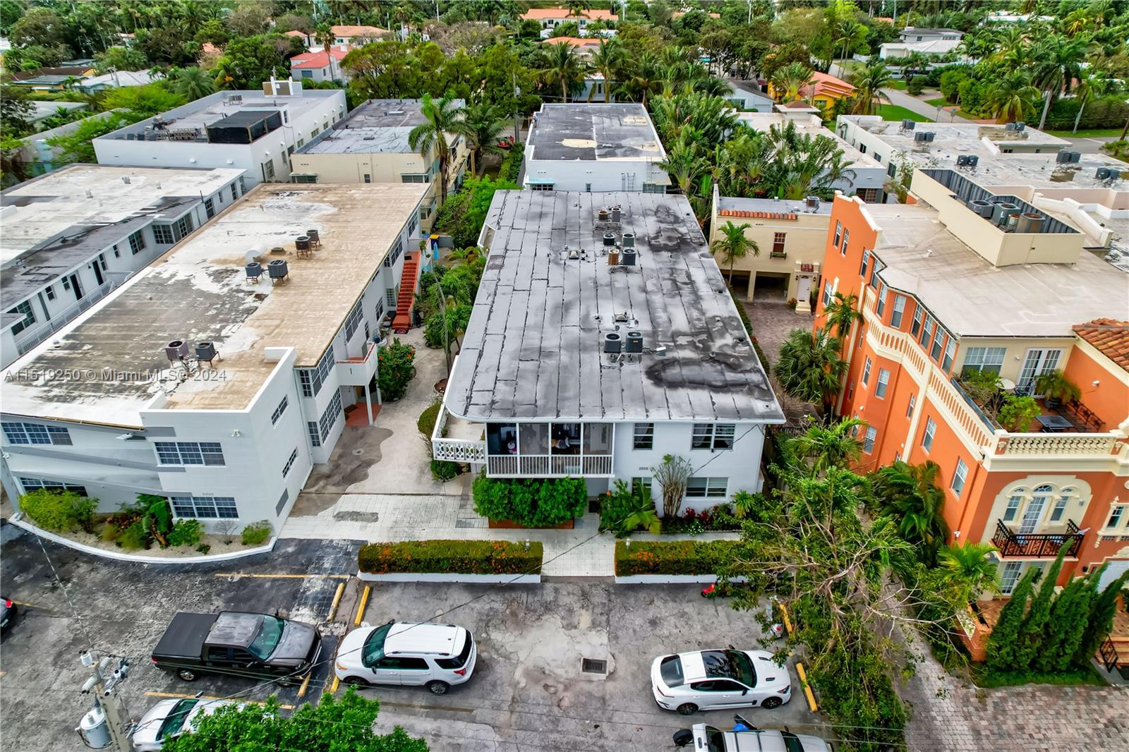 2858 Pine Tree Dr, Miami Beach, FL, 33140 United States, 1 Bedroom Bedrooms, ,1 BathroomBathrooms,Residential,For Sale,Pine Tree Dr,A11519250