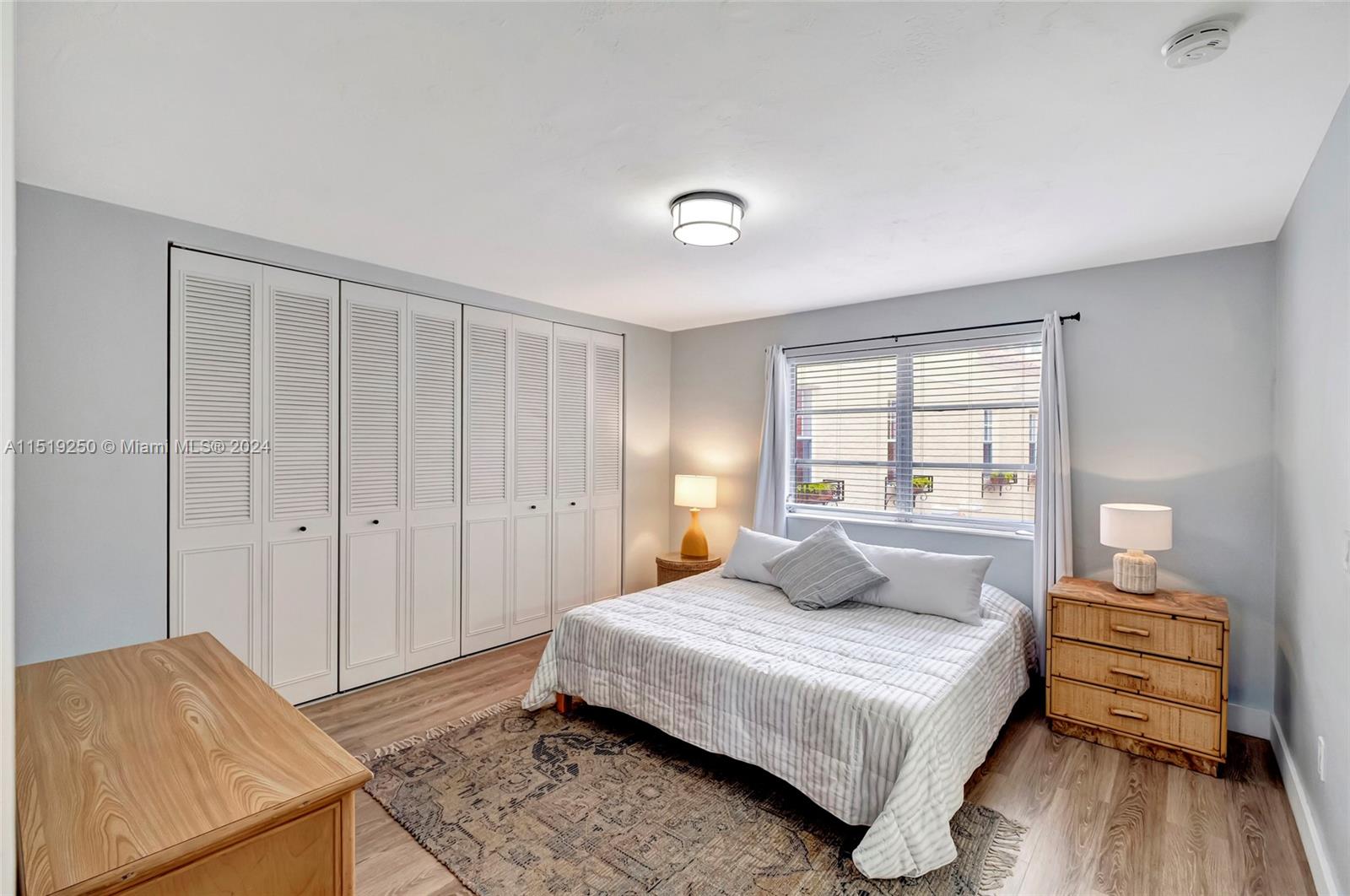 2858 Pine Tree Dr 7, Miami Beach, Florida 33140, 1 Bedroom Bedrooms, ,1 BathroomBathrooms,Residential,For Sale,2858 Pine Tree Dr 7,A11519250