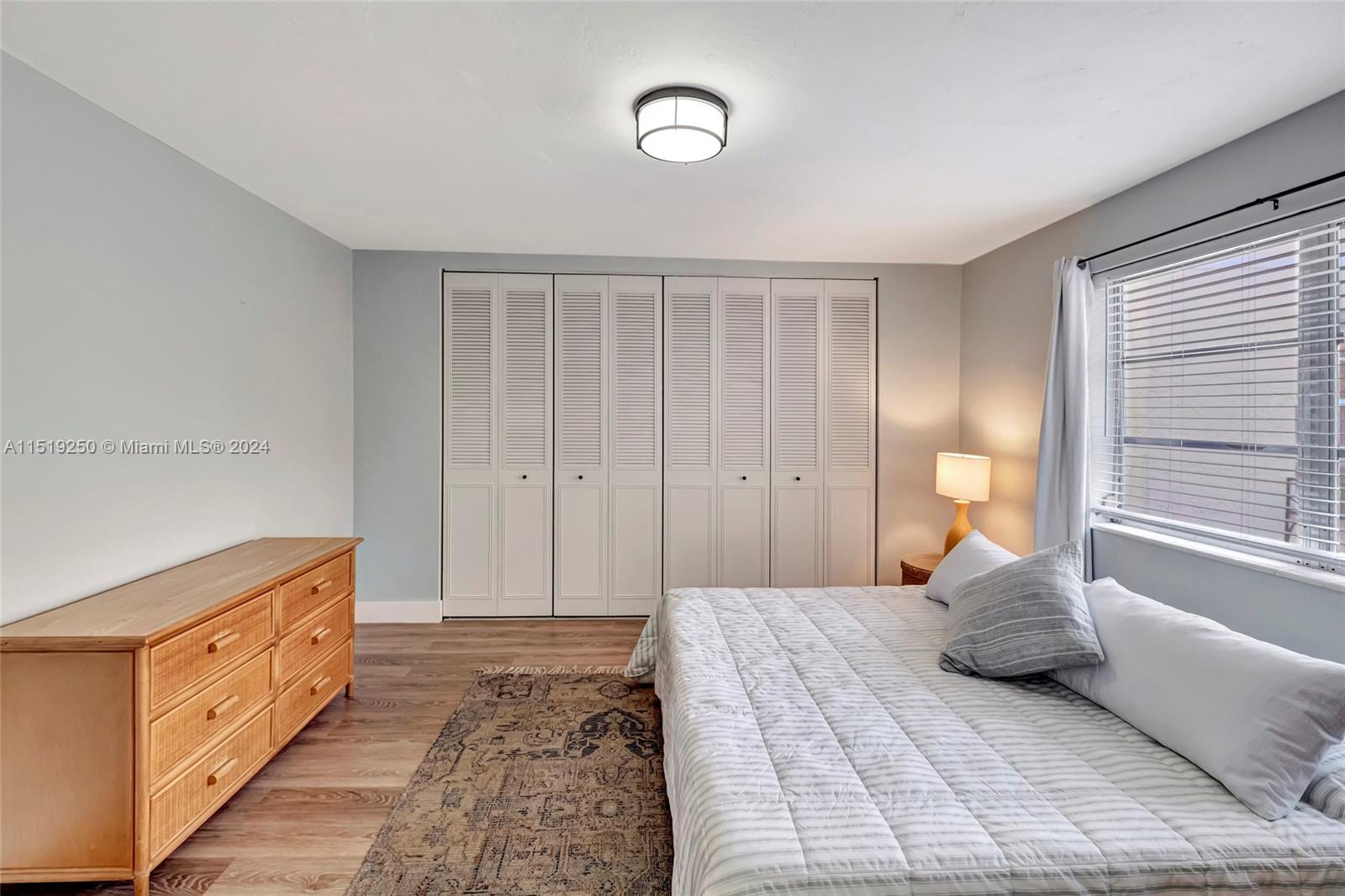 2858 Pine Tree Dr 7, Miami Beach, Florida 33140, 1 Bedroom Bedrooms, ,1 BathroomBathrooms,Residential,For Sale,2858 Pine Tree Dr 7,A11519250