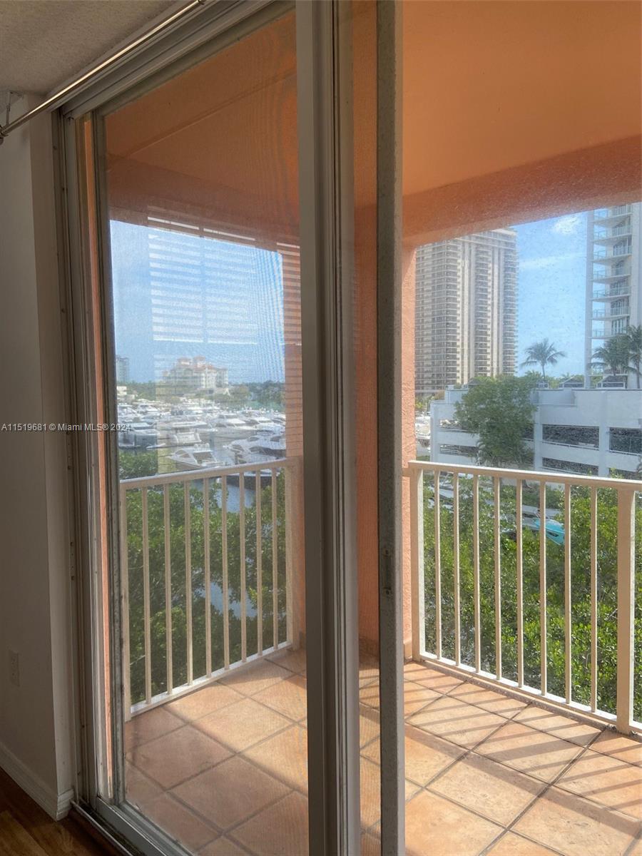 19555 E Country Club Dr 8501, Aventura, Florida 33180, 3 Bedrooms Bedrooms, ,2 BathroomsBathrooms,Residentiallease,For Rent,19555 E Country Club Dr 8501,A11519681