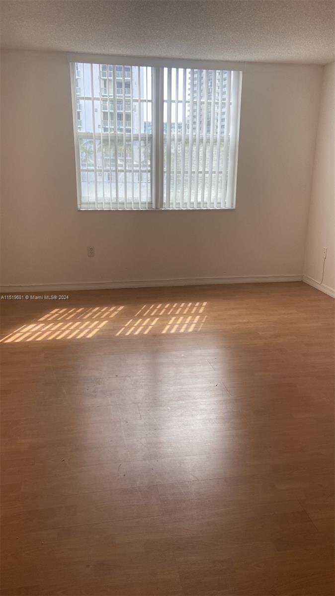 19555 E Country Club Dr 8501, Aventura, Florida 33180, 3 Bedrooms Bedrooms, ,2 BathroomsBathrooms,Residentiallease,For Rent,19555 E Country Club Dr 8501,A11519681