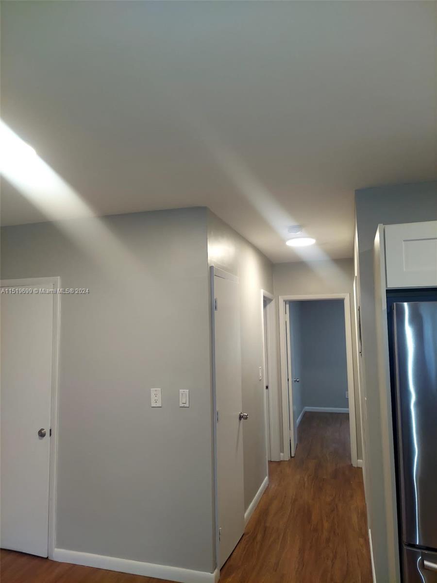 7430 Carlyle Ave 4, Miami Beach, Florida 33141, 2 Bedrooms Bedrooms, ,1 BathroomBathrooms,Residentiallease,For Rent,7430 Carlyle Ave 4,A11519699