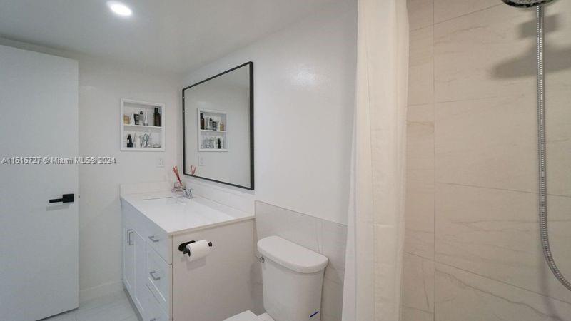 1688 West Ave, Miami Beach, FL, 33139 United States, 2 Bedrooms Bedrooms, ,2 BathroomsBathrooms,Residential,For Sale,West Ave,A11516727