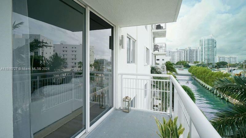 1688 West Ave, Miami Beach, FL, 33139 United States, 2 Bedrooms Bedrooms, ,2 BathroomsBathrooms,Residential,For Sale,West Ave,A11516727