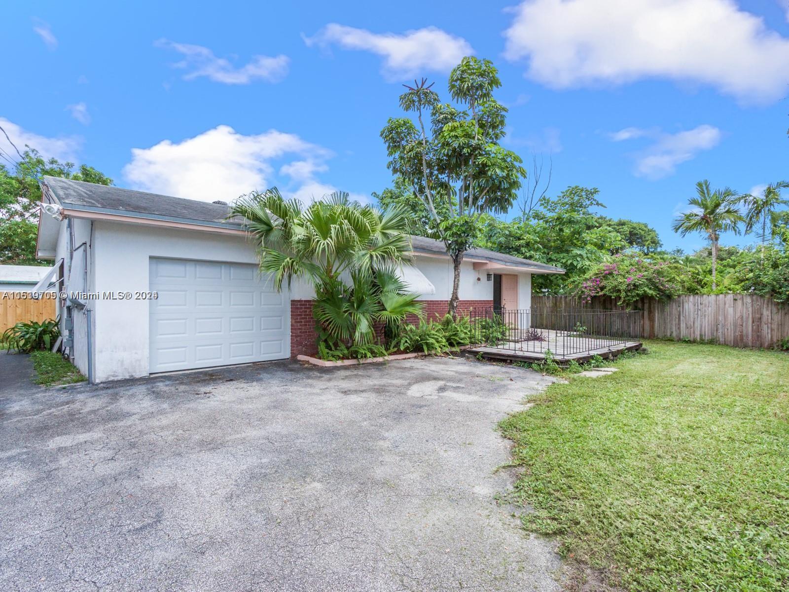 2640 Garfield St, Hollywood, FL, 33020 United States, 5 Bedrooms Bedrooms, ,2 BathroomsBathrooms,Residential,For Sale,Garfield St,A11519705