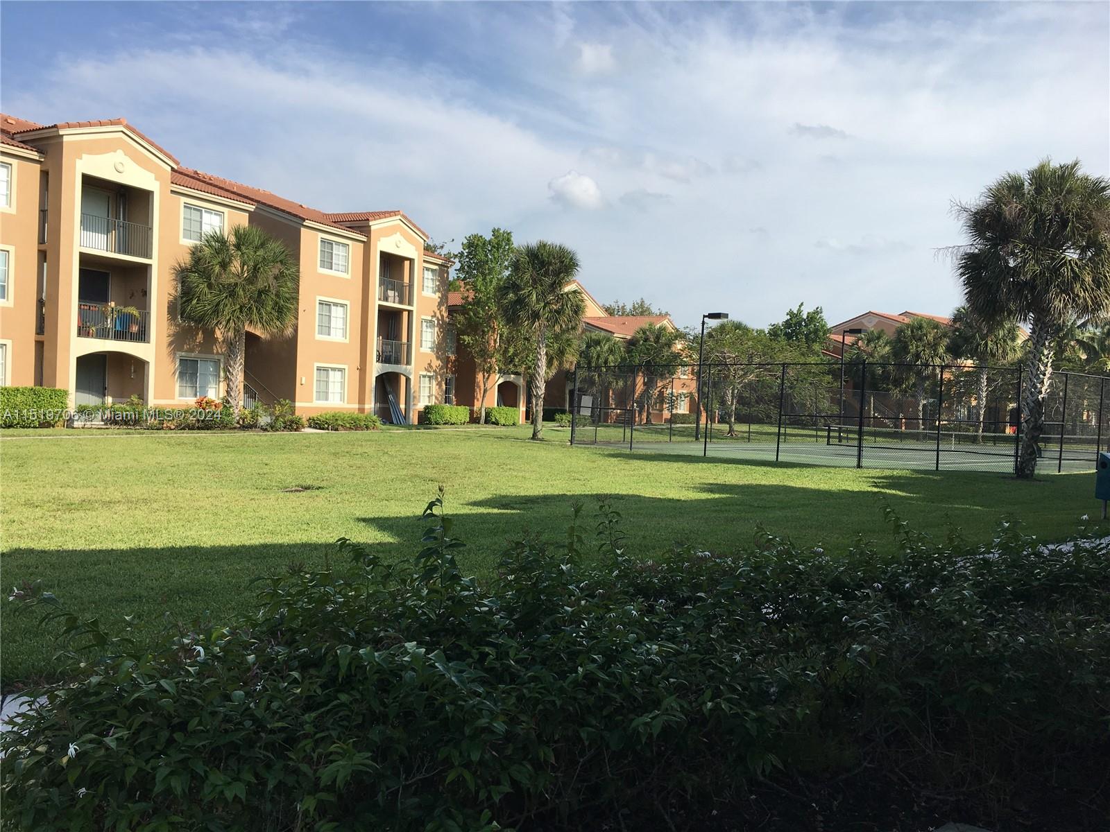 8030 N Nob Hill Rd 108, Tamarac, Florida 33321, 1 Bedroom Bedrooms, ,1 BathroomBathrooms,Residentiallease,For Rent,8030 N Nob Hill Rd 108,A11519706