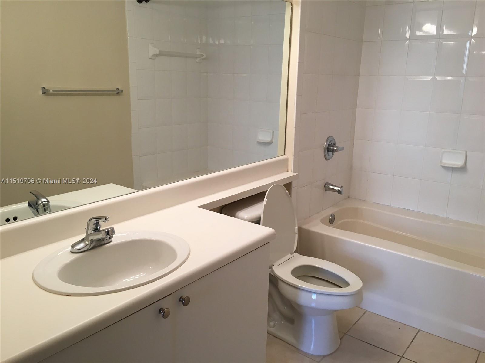 8030 N Nob Hill Rd 108, Tamarac, Florida 33321, 1 Bedroom Bedrooms, ,1 BathroomBathrooms,Residentiallease,For Rent,8030 N Nob Hill Rd 108,A11519706