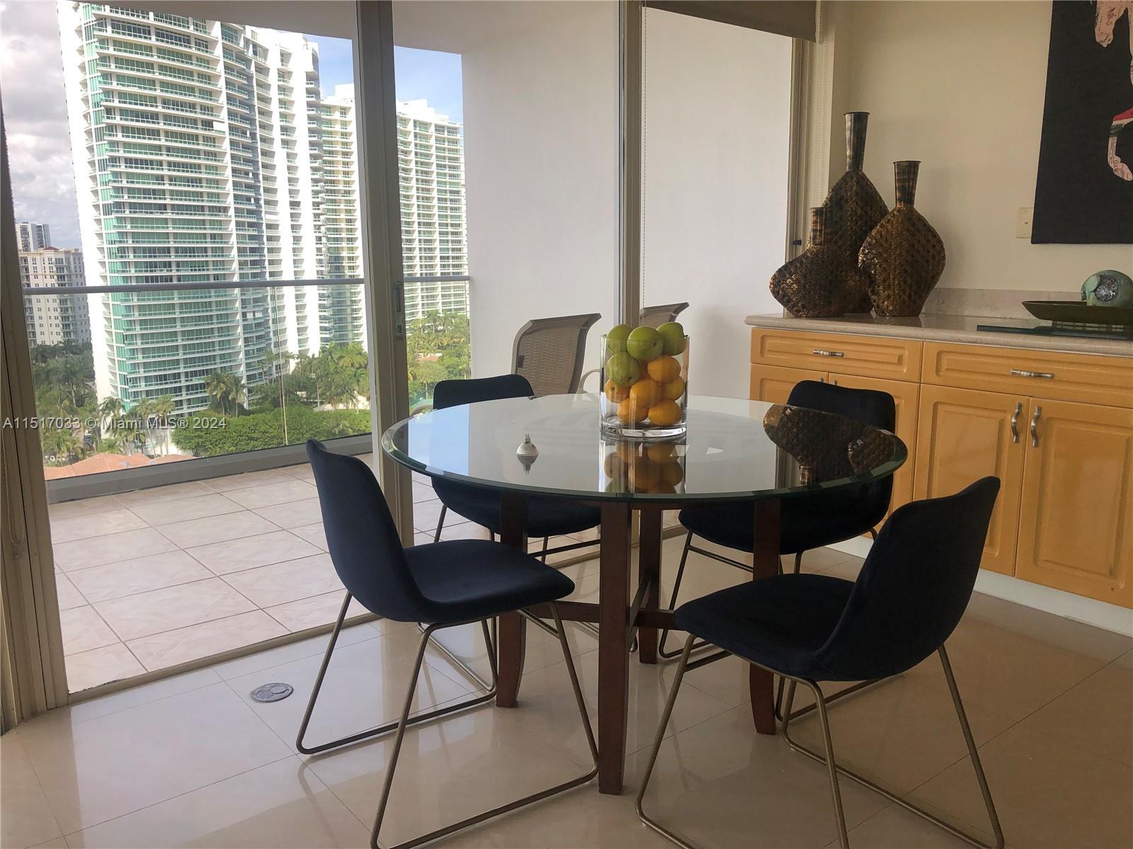 Aventura, Florida 33180, 2 Bedrooms Bedrooms, ,2 BathroomsBathrooms,Residential,For Sale,A11517033