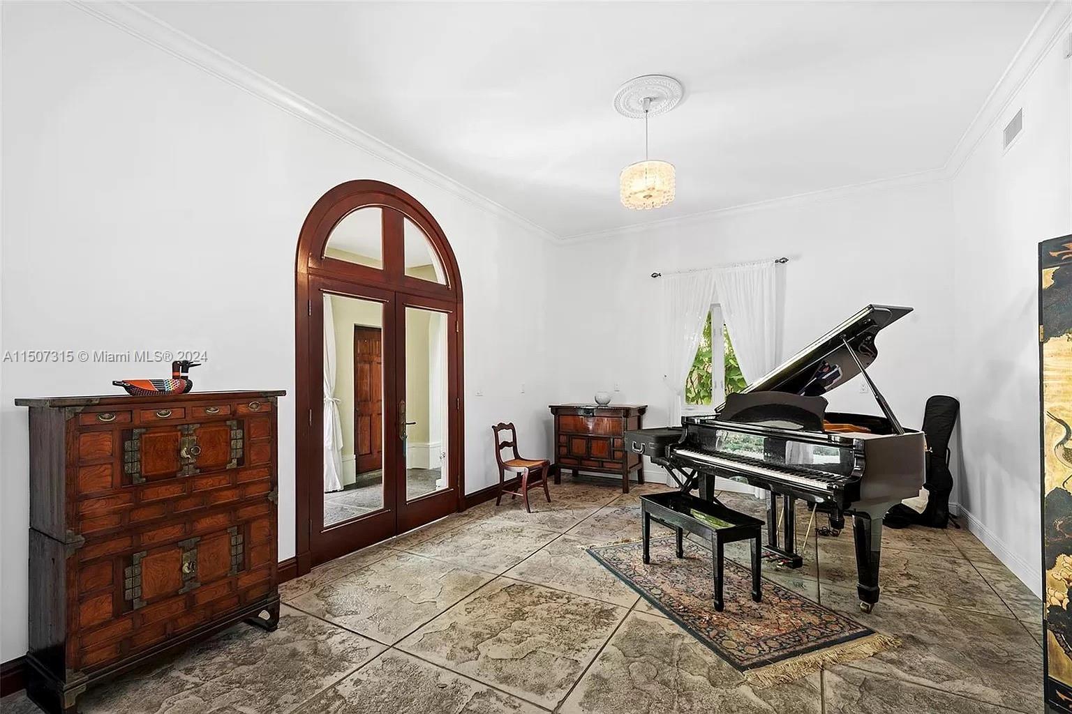 4191 Lybyer Ave, Coconut Grove, FL, 33133 United States, 5 Bedrooms Bedrooms, ,4 BathroomsBathrooms,Residential,For Sale,Lybyer Ave,A11507315