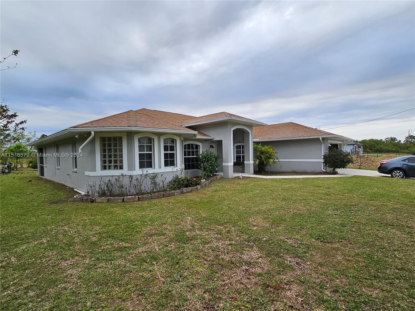 370 Glenridge Dr, Lehigh Acres, FL, 33974 United States, 4 Bedrooms Bedrooms, ,3 BathroomsBathrooms,Residential,For Sale,Glenridge Dr,A11518579