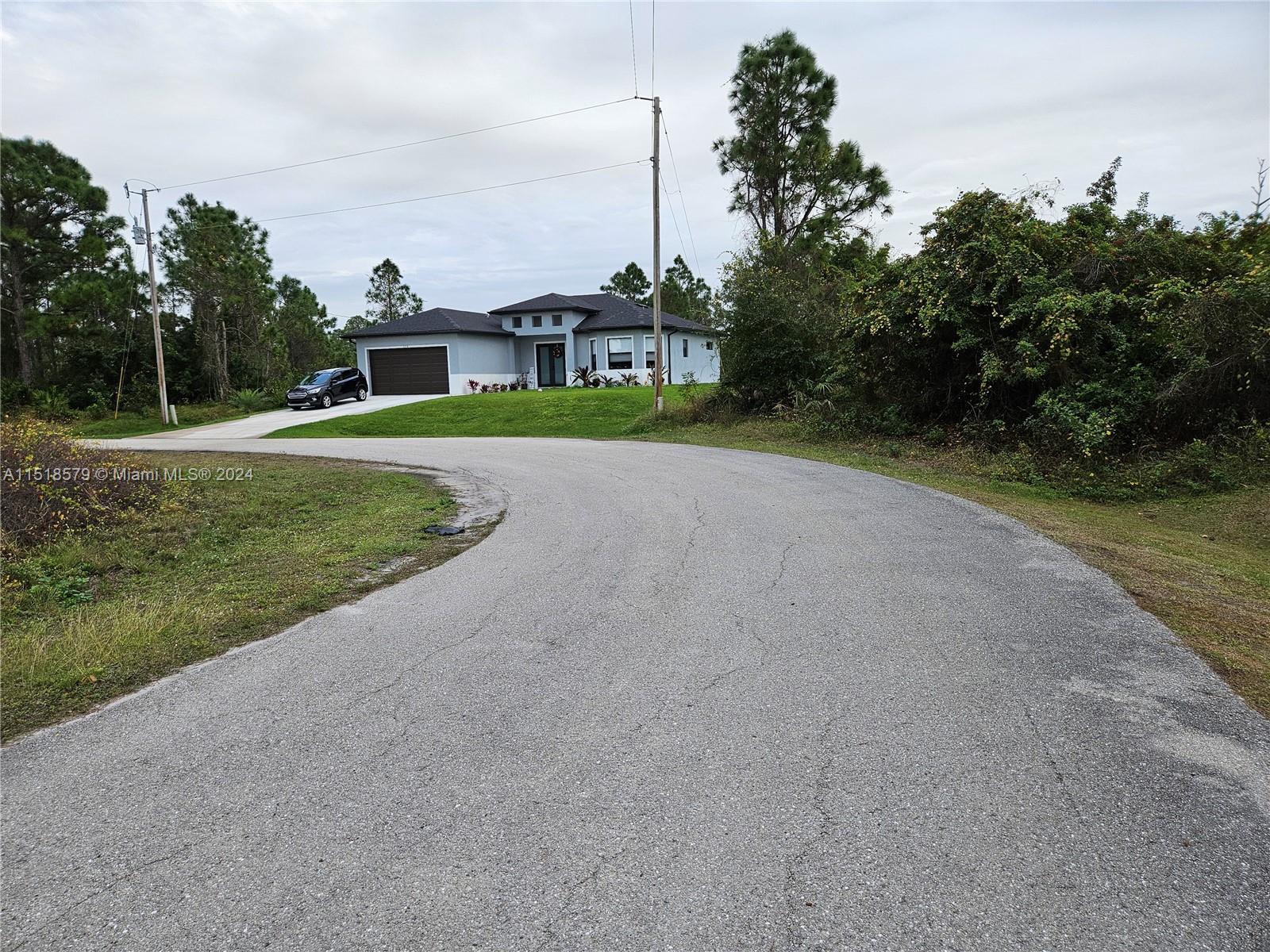 Glenridge Dr. looking East