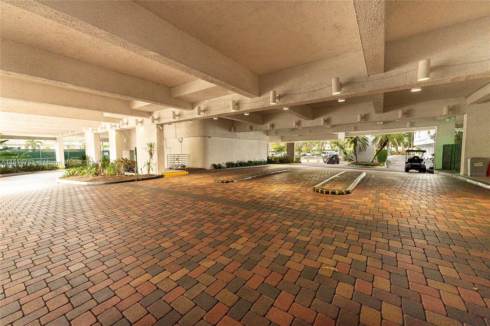 20225 34th Ct, Aventura, FL, 33180 United States, 2 Bedrooms Bedrooms, ,2 BathroomsBathrooms,Residential,For Sale,34th Ct,A11519703