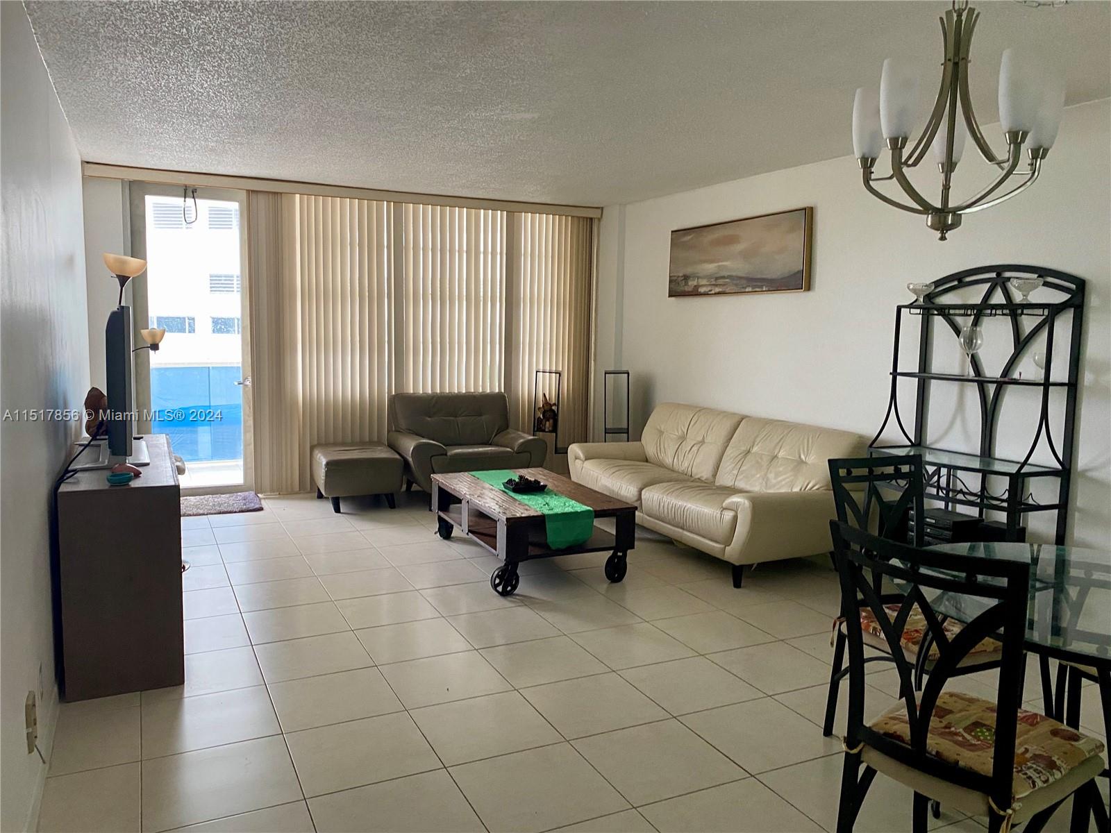 3725 Ocean Dr, Hollywood, FL, 33019 United States, 2 Bedrooms Bedrooms, ,2 BathroomsBathrooms,Residential,For Sale,Ocean Dr,A11517856