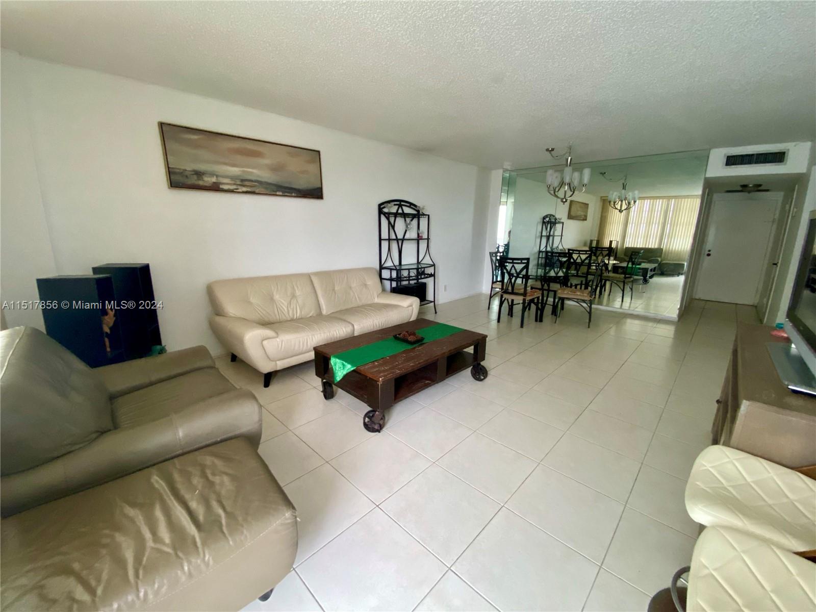 3725 Ocean Dr, Hollywood, FL, 33019 United States, 2 Bedrooms Bedrooms, ,2 BathroomsBathrooms,Residential,For Sale,Ocean Dr,A11517856