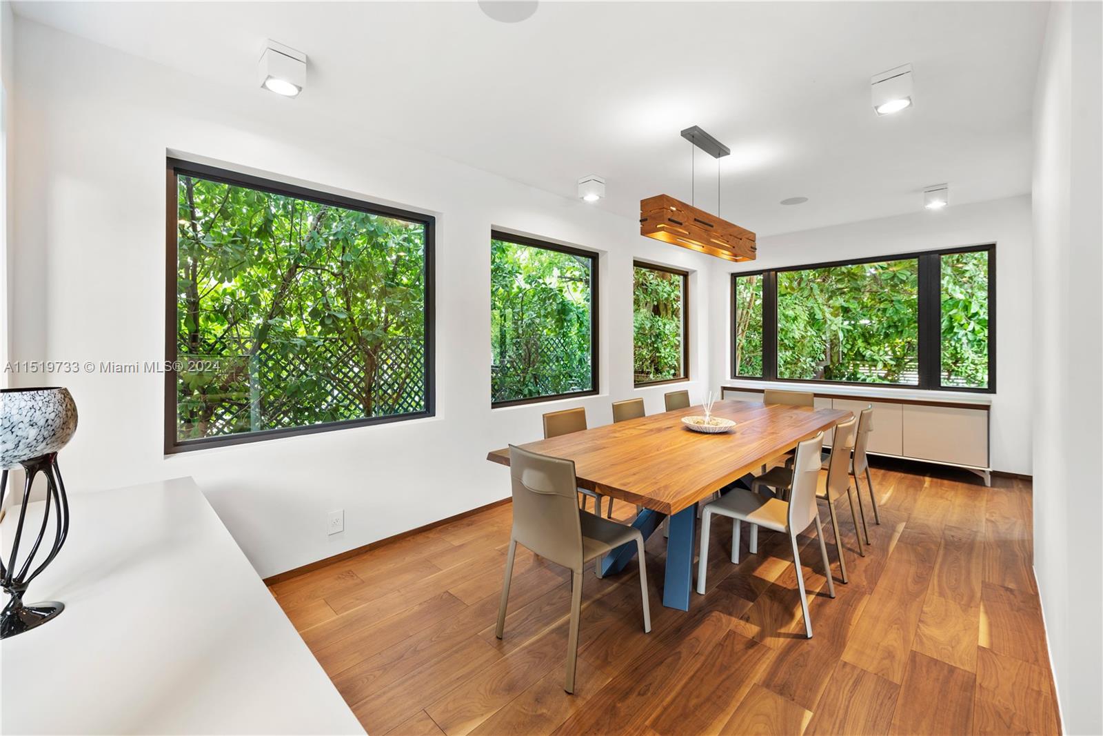 5146 Alton Rd, Miami Beach, FL, 33140 United States, 4 Bedrooms Bedrooms, ,4 BathroomsBathrooms,Residential,For Sale,Alton Rd,A11519733