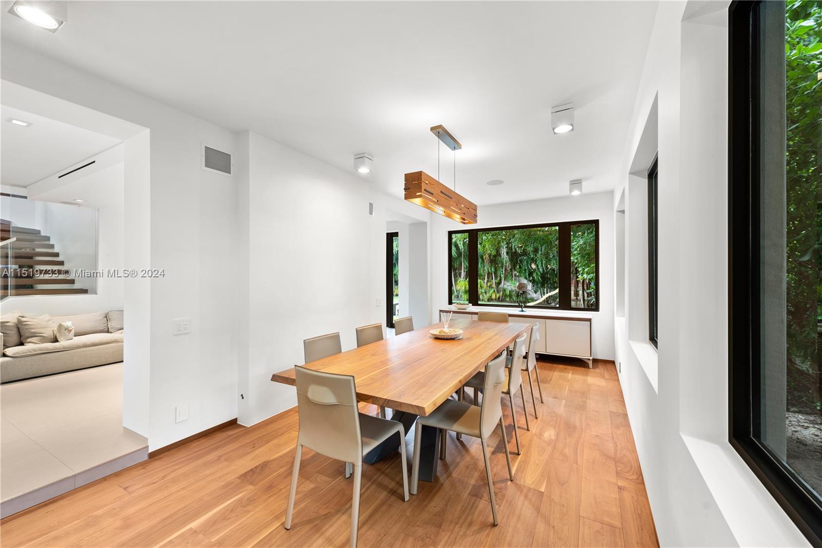 5146 Alton Rd, Miami Beach, FL, 33140 United States, 4 Bedrooms Bedrooms, ,4 BathroomsBathrooms,Residential,For Sale,Alton Rd,A11519733