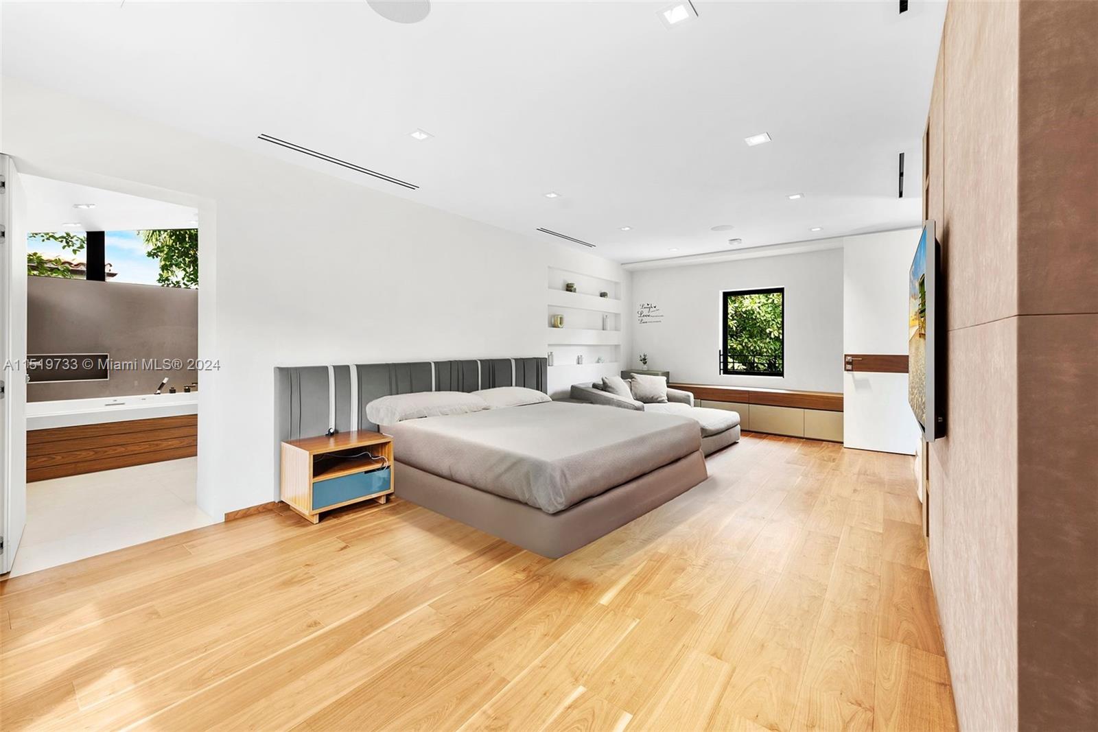 5146 Alton Rd, Miami Beach, FL, 33140 United States, 4 Bedrooms Bedrooms, ,4 BathroomsBathrooms,Residential,For Sale,Alton Rd,A11519733