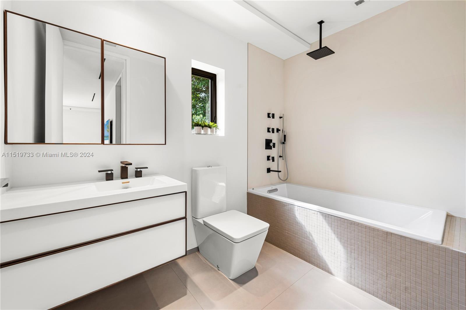 5146 Alton Rd, Miami Beach, FL, 33140 United States, 4 Bedrooms Bedrooms, ,4 BathroomsBathrooms,Residential,For Sale,Alton Rd,A11519733