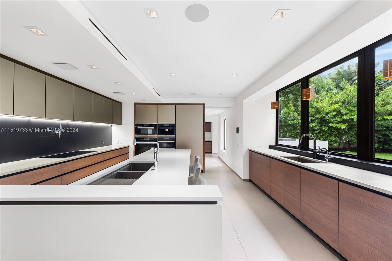 5146 Alton Rd, Miami Beach, FL, 33140 United States, 4 Bedrooms Bedrooms, ,4 BathroomsBathrooms,Residential,For Sale,Alton Rd,A11519733