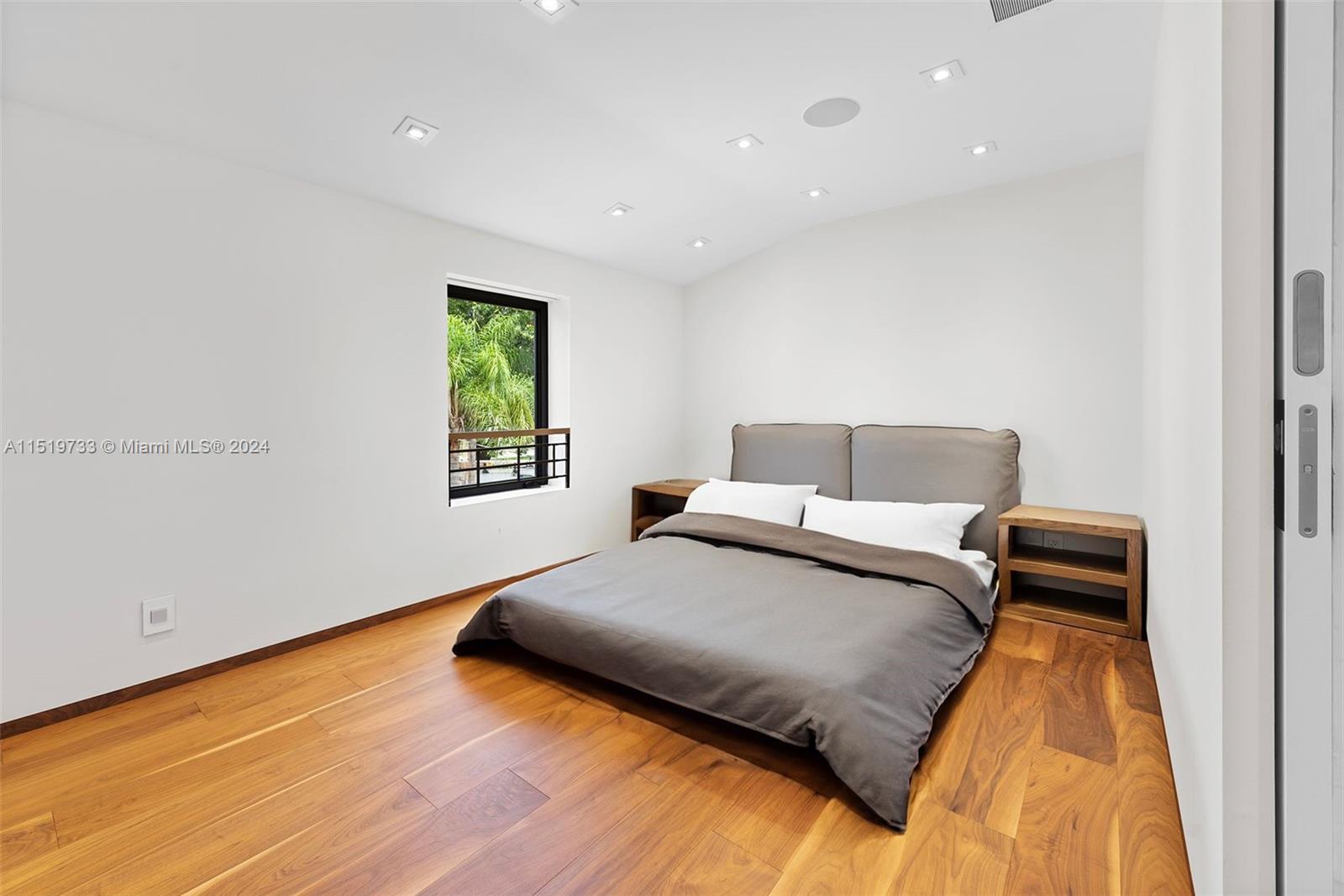 5146 Alton Rd, Miami Beach, FL, 33140 United States, 4 Bedrooms Bedrooms, ,4 BathroomsBathrooms,Residential,For Sale,Alton Rd,A11519733