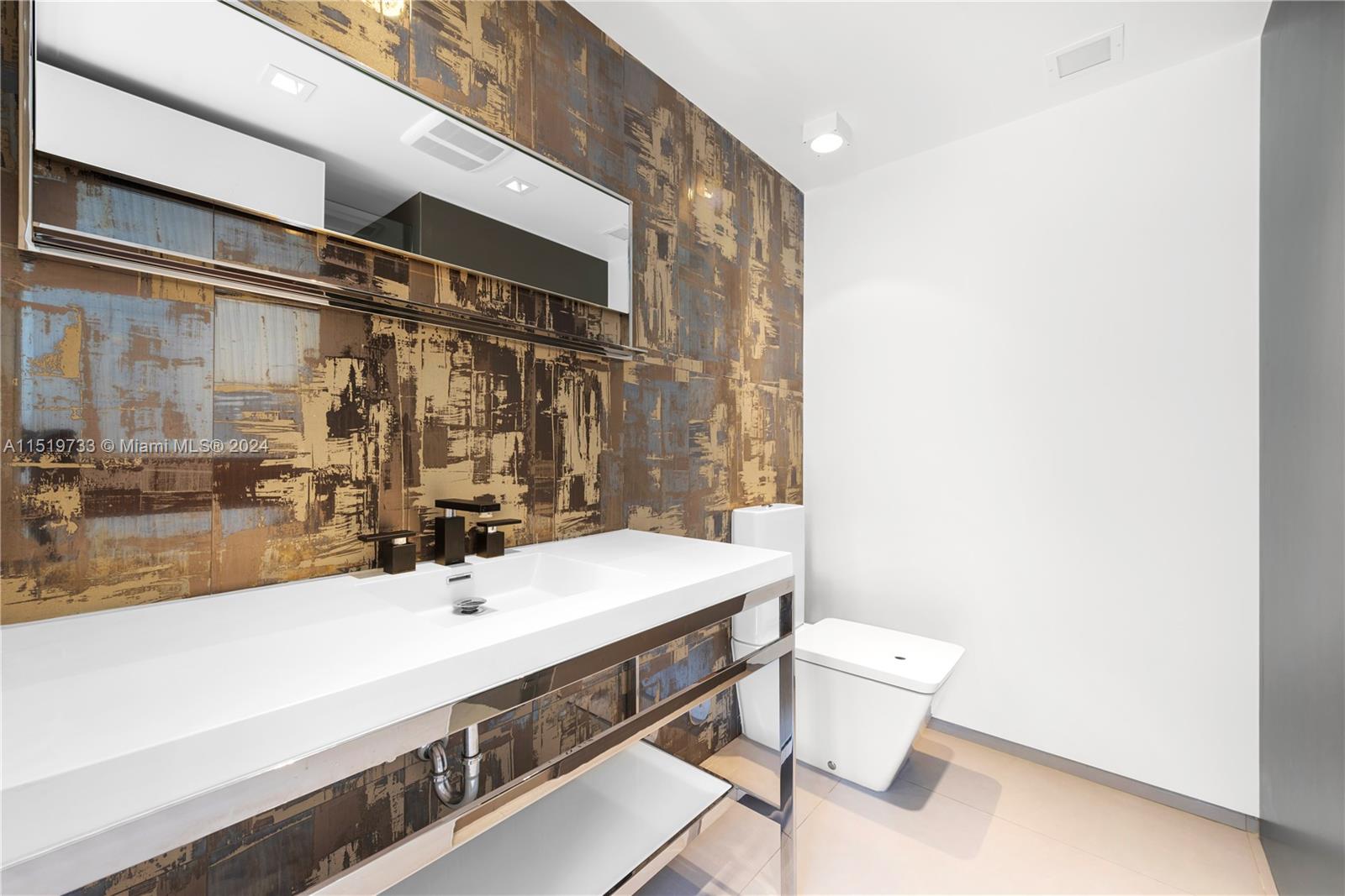 Walk In Shower Main Level