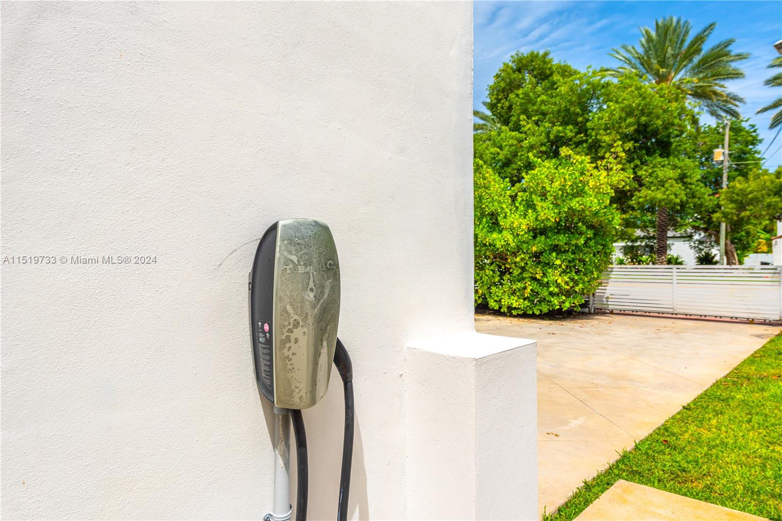 5146 Alton Rd, Miami Beach, FL, 33140 United States, 4 Bedrooms Bedrooms, ,4 BathroomsBathrooms,Residential,For Sale,Alton Rd,A11519733