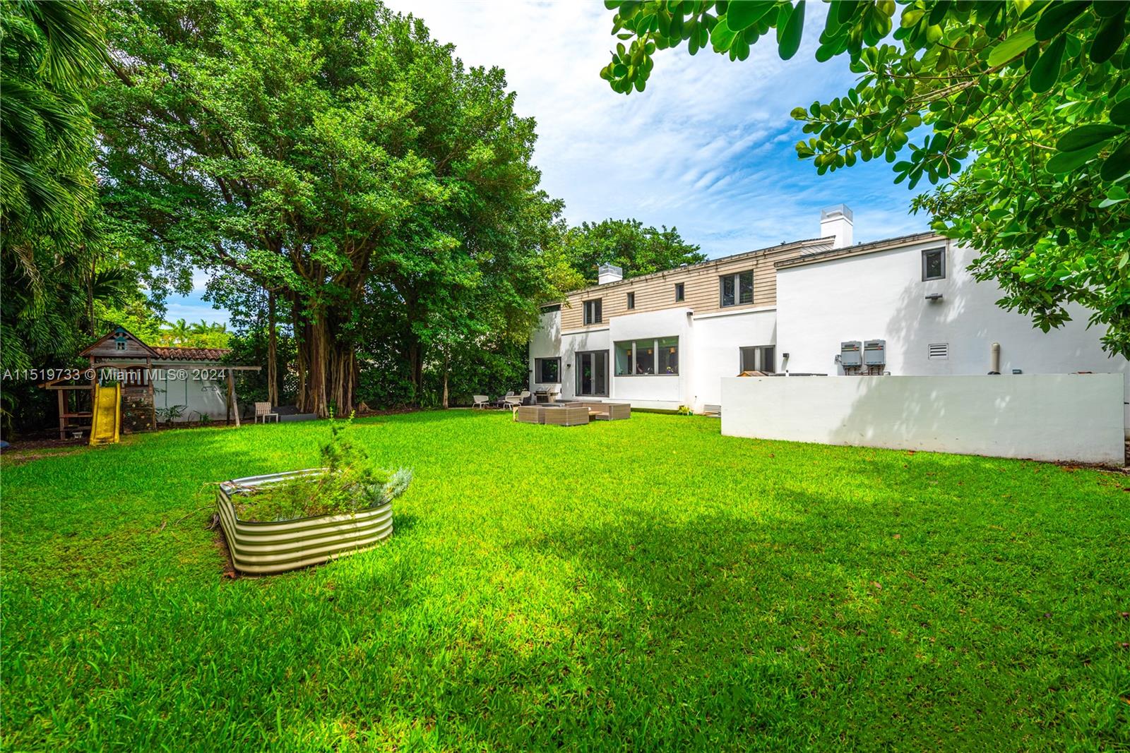 5146 Alton Rd, Miami Beach, FL, 33140 United States, 4 Bedrooms Bedrooms, ,4 BathroomsBathrooms,Residential,For Sale,Alton Rd,A11519733