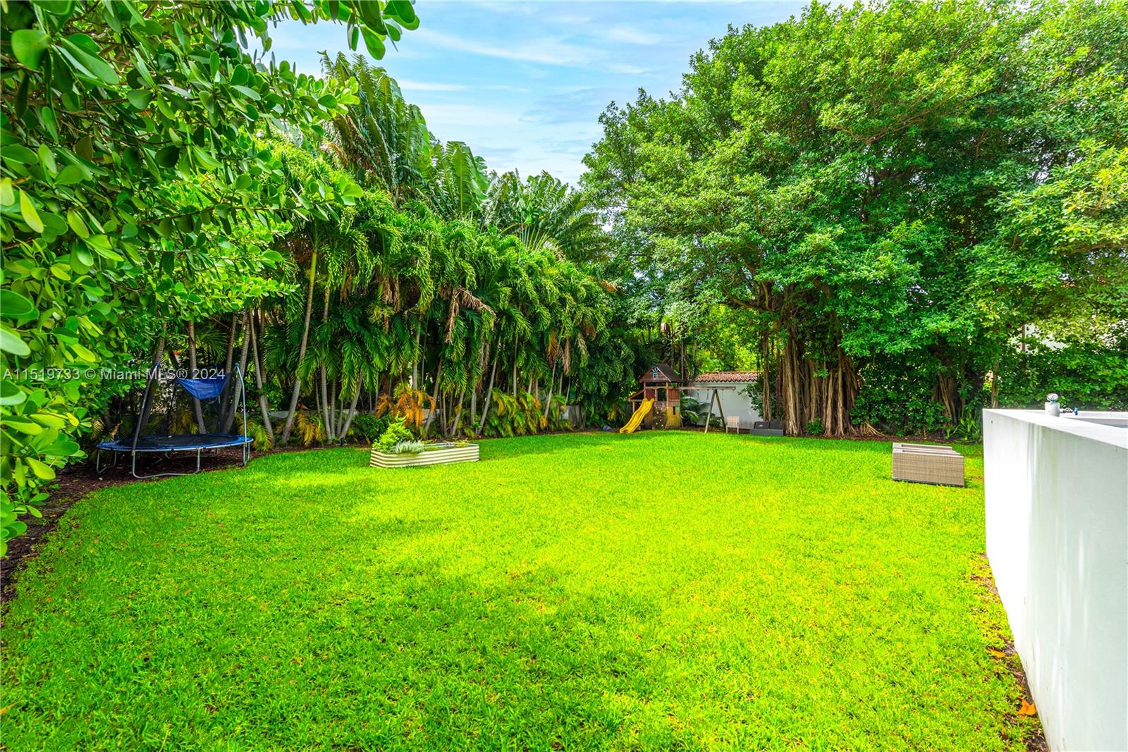 5146 Alton Rd, Miami Beach, FL, 33140 United States, 4 Bedrooms Bedrooms, ,4 BathroomsBathrooms,Residential,For Sale,Alton Rd,A11519733