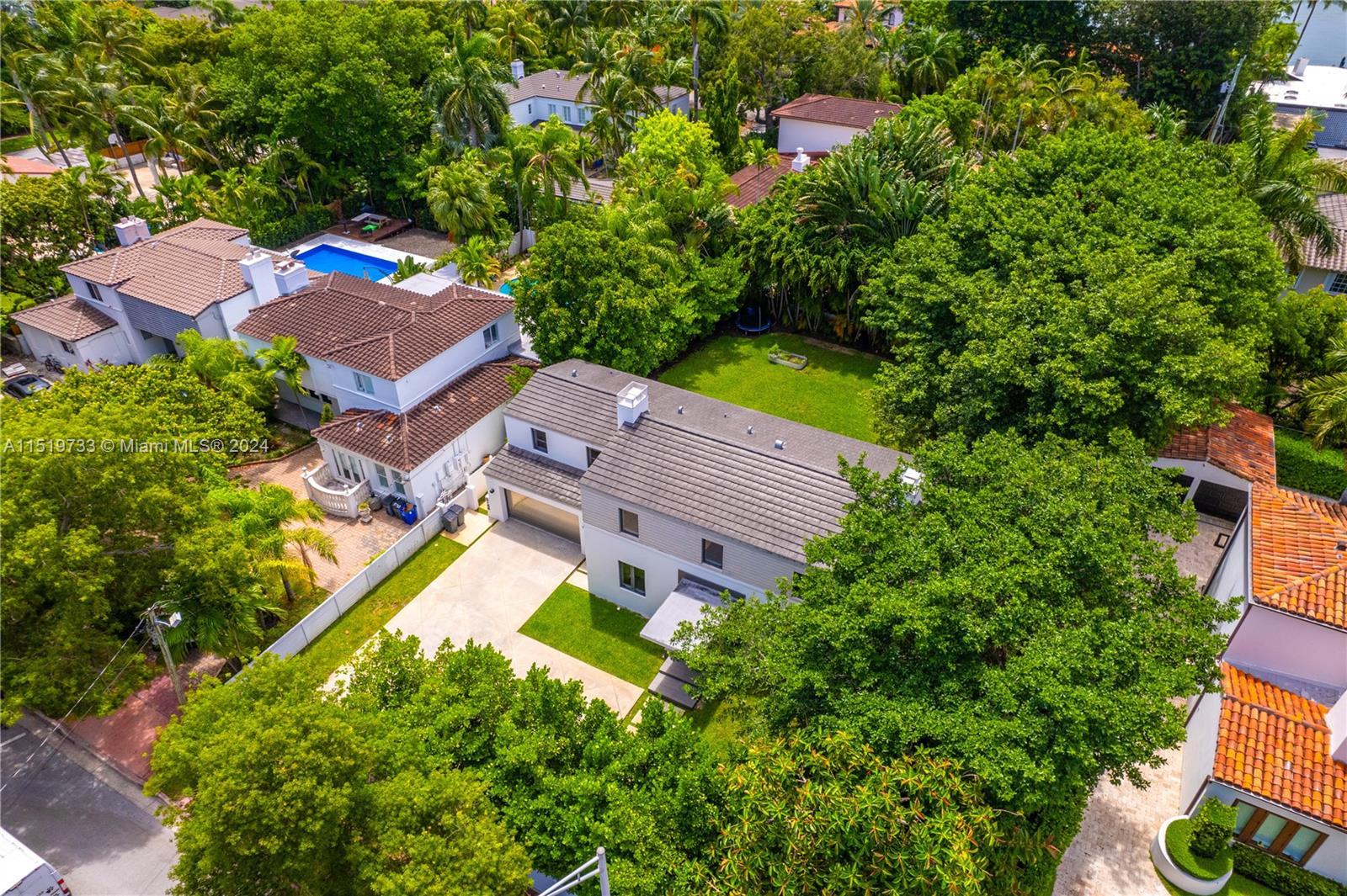 5146 Alton Rd, Miami Beach, FL, 33140 United States, 4 Bedrooms Bedrooms, ,4 BathroomsBathrooms,Residential,For Sale,Alton Rd,A11519733