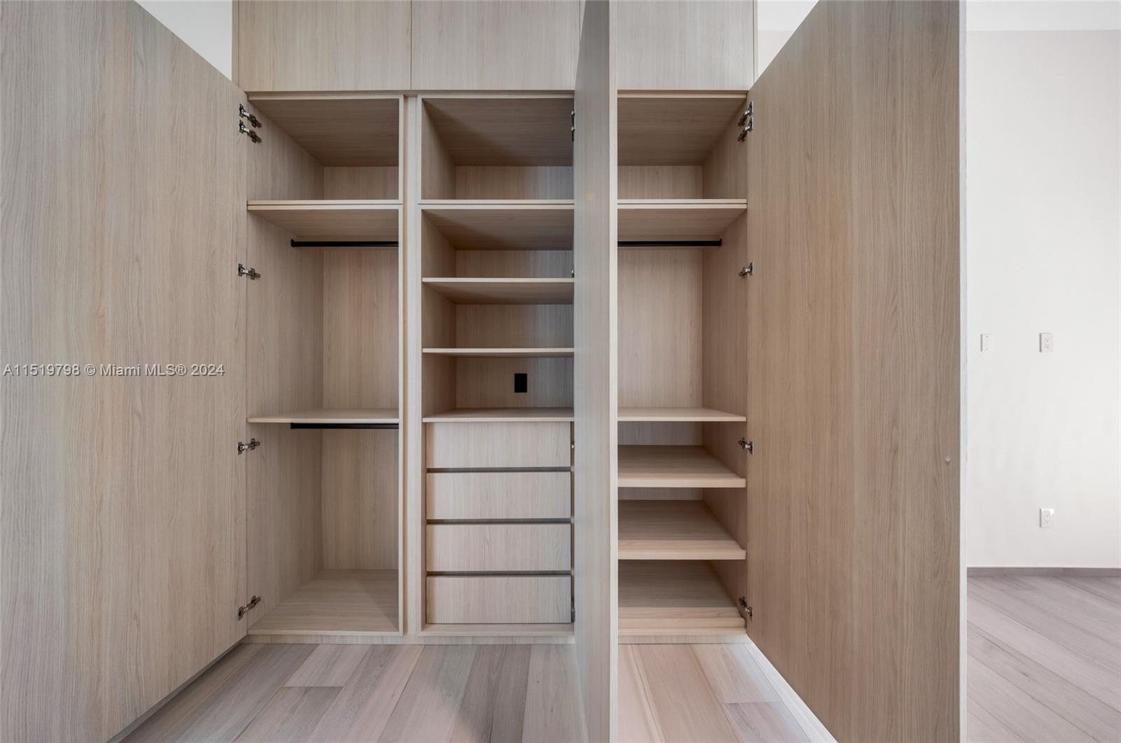 6445 102nd Ave, Miami, FL, 33173 United States, 7 Bedrooms Bedrooms, ,6 BathroomsBathrooms,Residential,For Sale,102nd Ave,A11519798