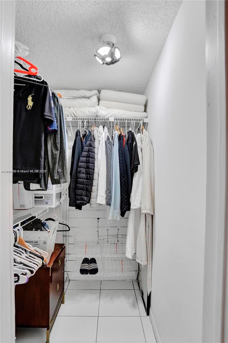 2ND BR CLOSET
