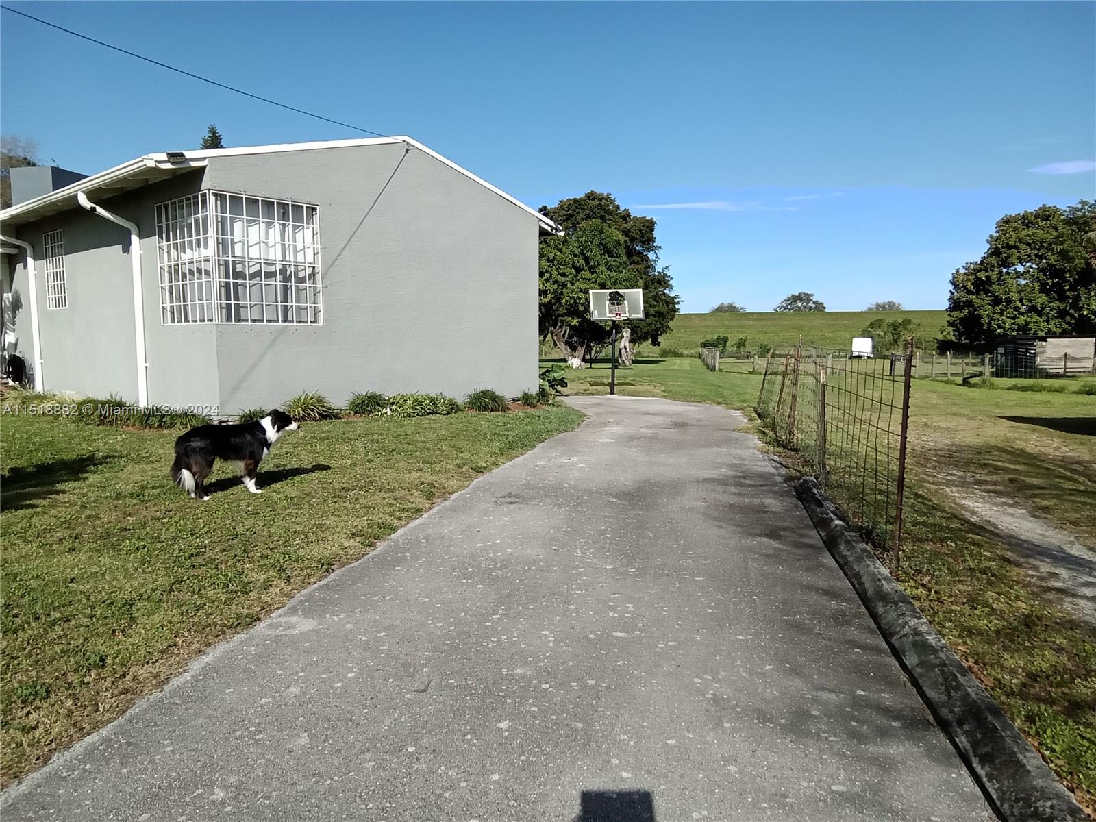 1221 Bacom Point Rd, Pahokee, FL, 33476 United States, 4 Bedrooms Bedrooms, ,2 BathroomsBathrooms,Residential,For Sale,Bacom Point Rd,A11518882